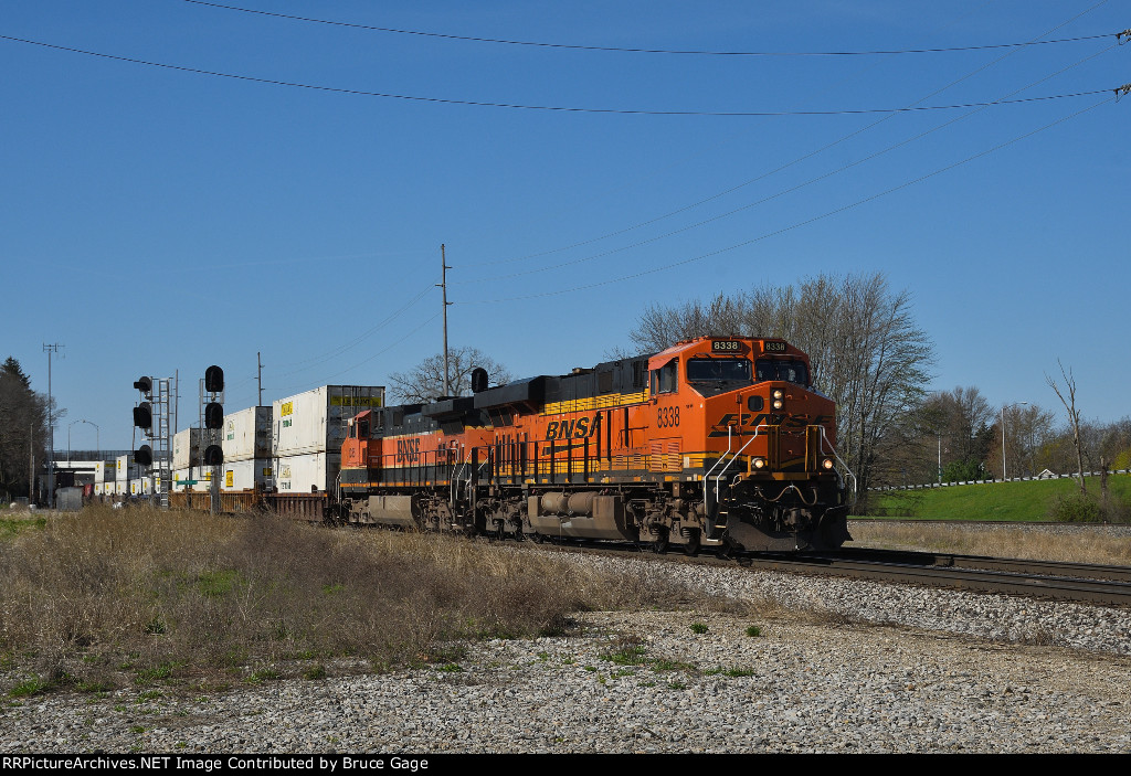 BNSF 8338